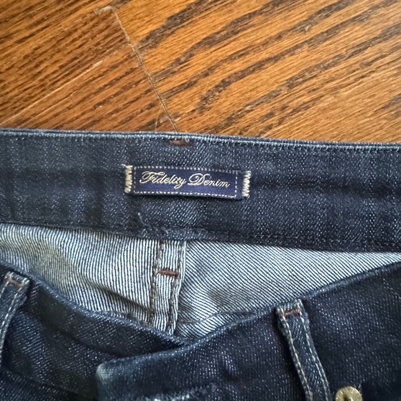 fidelity jeans -nearly new - Picture 2 of 3